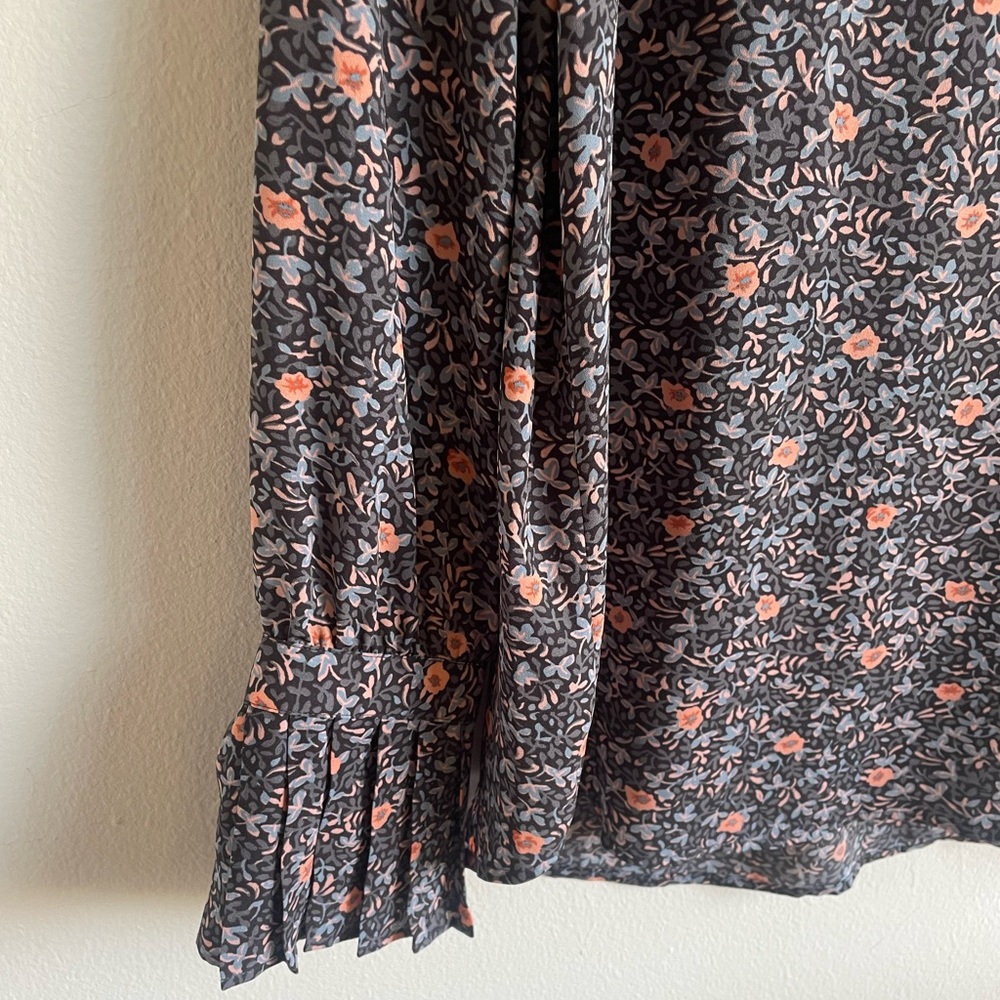 LOFT Frill-Sleeve Blouse - Picture 3 of 8